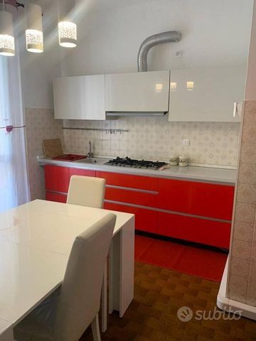 Appartamento di 70 m² con 3 locali a Asti - Photo 2