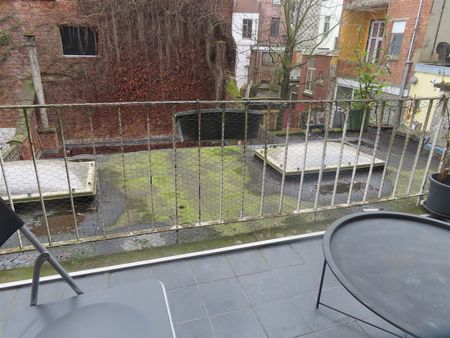 Gemeubeld 2slaapkamerappartement met parking! - Photo 5