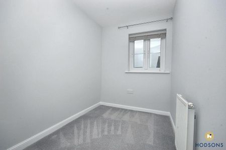 3 bedroom semi-detached house to rent - Photo 4