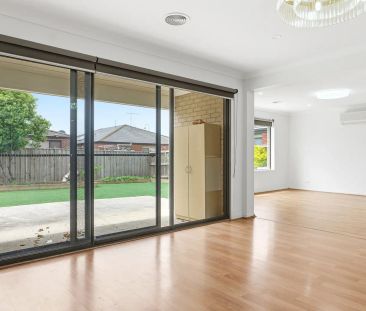 HOME FOR RENT IN BROOKFIELD - Photo 4