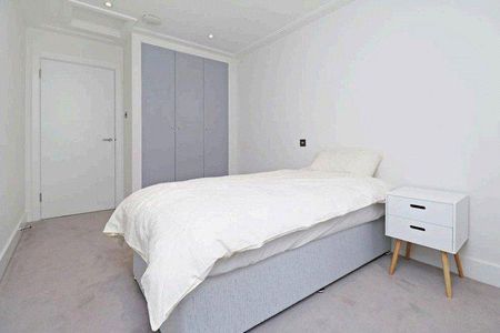 4 bedroom terraced house to rent - Photo 4