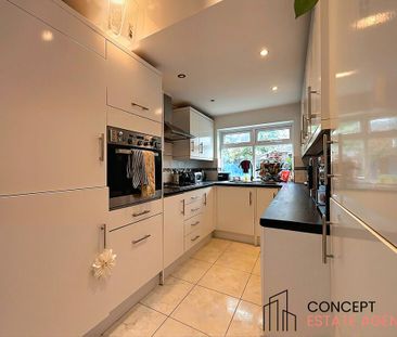 4 bedroom terraced house to rent - Photo 2