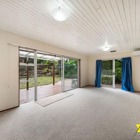 Modern Comfort in Prime New Lynn Location - Photo 5