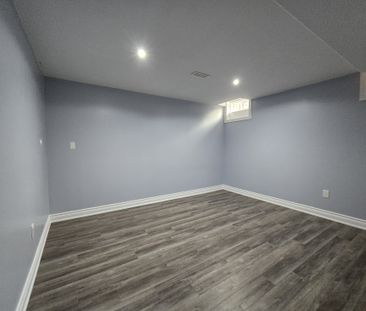 For Lease - 46 Gwillimbury Drive, Bradford West Gwillimbury, Ontario - Photo 2