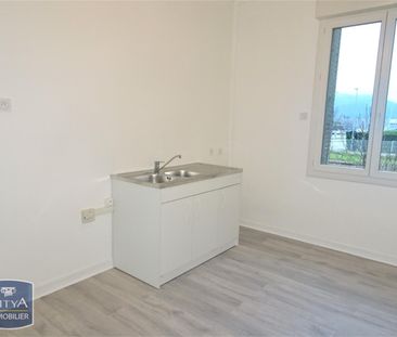 Location Appartement 1 pièce 28m² ECHIROLLES 38130 - Photo 3