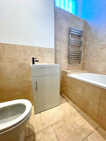 2 Bed Maisonette, London Road, SE23 - Photo 5