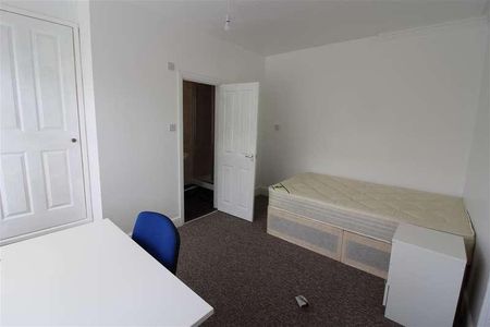 Hill Lane, Southampton, SO15 - Photo 3