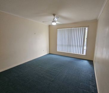 2/38 Ronald Street, Wynnum, QLD 4178 - Photo 2