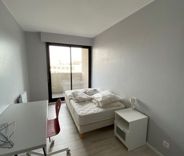 Location Appartement 4 pièces 86m² BORDEAUX 33000 - Photo 2