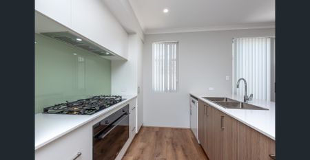 Brand New 3x2 Home in Prime Currambine Location - Photo 4