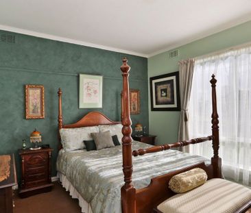 TIDY HOME ON LARGE BLOCK - Photo 2