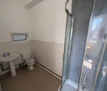 Woodfield Street, Morriston, SWANSEA - Photo 4