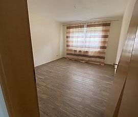 Günstige 2-Zimmer-Wohnung mit Einbauküche - Photo 4