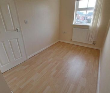 2 bedroom semi-detached house to rent - Photo 2