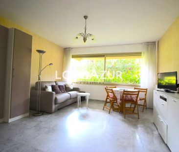 Location AppartementJuan-les-Pins - Photo 2