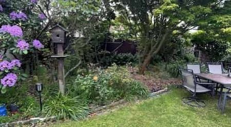 Three bedroom renovated home in Glenwood - Photo 5