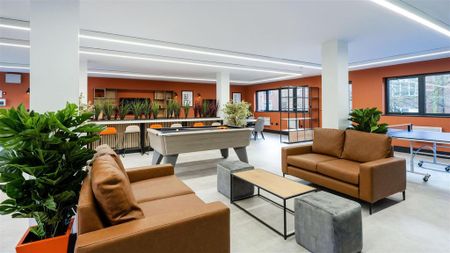 1 bedroom in a flat share to rent - Photo 2