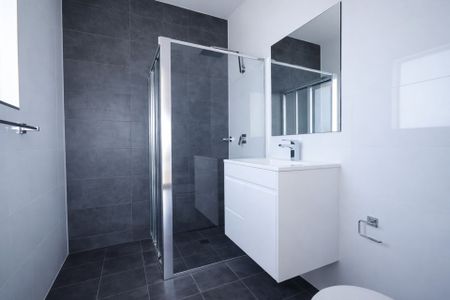 5 Bedroom Duplex - Photo 4