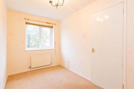 2 bed House - Semi-Detached To Let - Photo 5