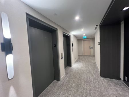 For Lease - 1 Hillsdale Avenue Unit# 502, Toronto, Ontario - Photo 3