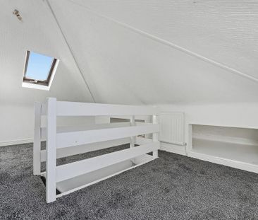 3 bedroom end of terrace house to rent - Photo 1