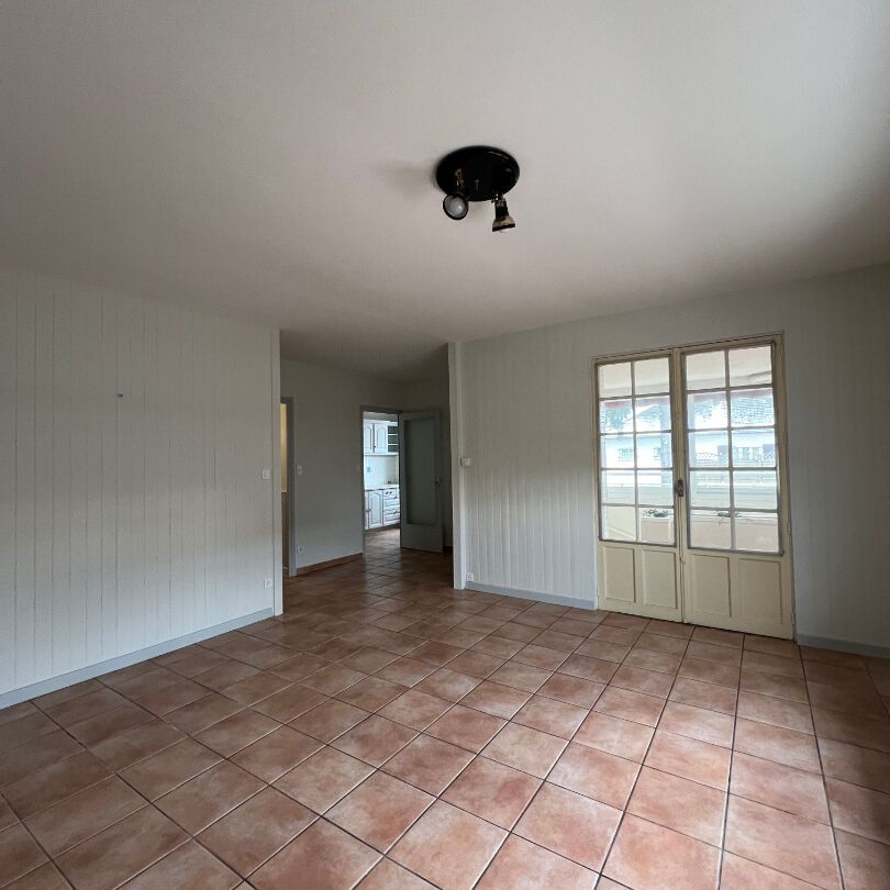 Location Maison 4 pièces 98m² - Photo 1