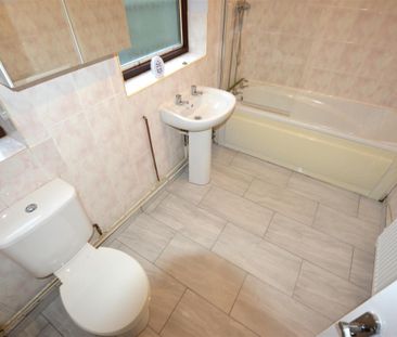 3 bedroom house - terraced to rent - Photo 5