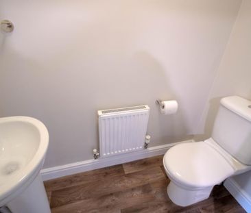 2 bedroom semi-detached house to rent - Photo 2