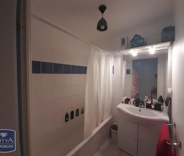 Location Appartement 2 pièces 48m² CHATEAUROUX 36000 - Photo 3