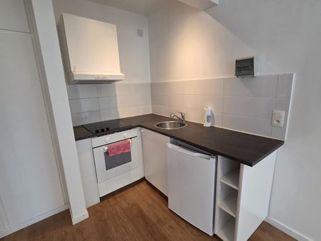 Moderne, volledig gerenoveerde studentenstudio in Leuven - Photo 3