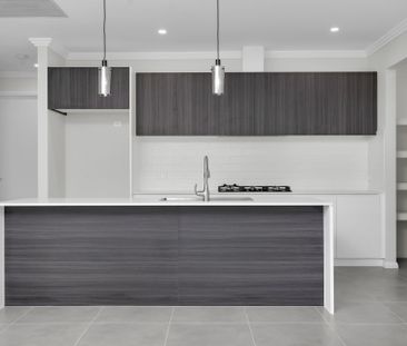 Comfortable Family Home - Photo 3