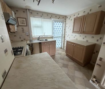 Spenser Avenue - Photo 1