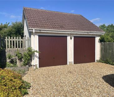4 bedroom detached house to rent - Photo 4