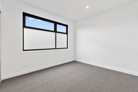 26A Cuthbert Street, Niddrie VIC 3042 - House For Rent | Domain - Photo 4
