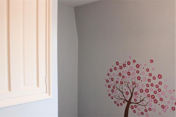 3 bedroom end of terrace house to rent - Photo 1