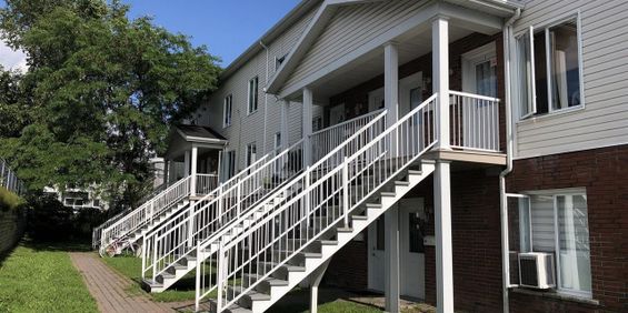 3 - 1325 Boulevard Bastien, Quebec - Photo 3