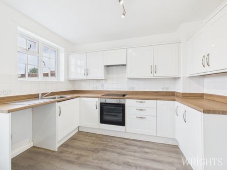 3 bedroom Apartment - Eastcheap, Letchworth Garden City - Photo 5