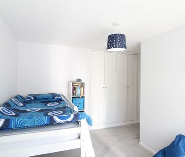 Rolfe Drive, Burgess Hill, RH15 - Photo 2