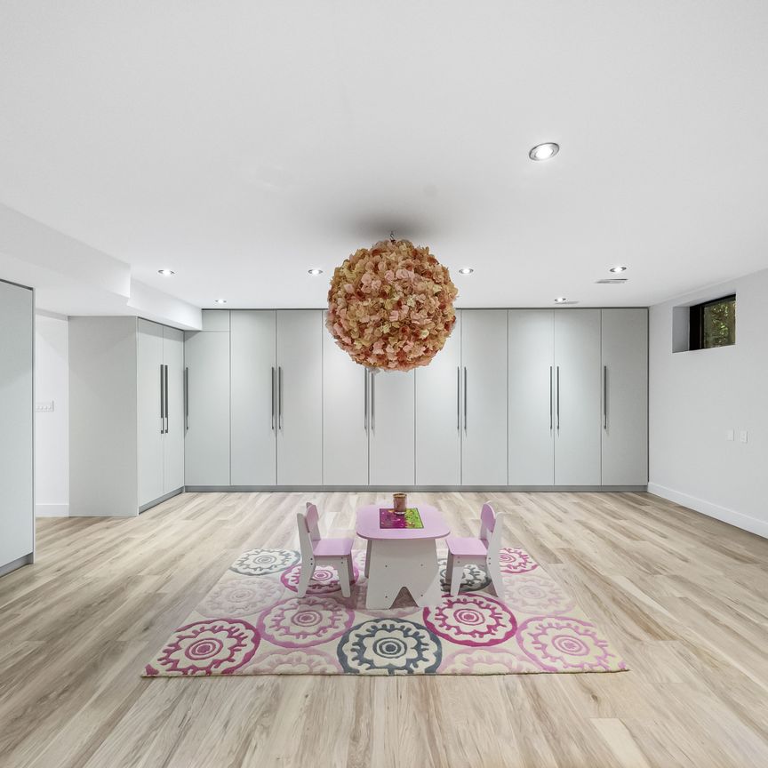 For Lease - 17 Nesbitt Drive, Toronto, Ontario - Photo 1