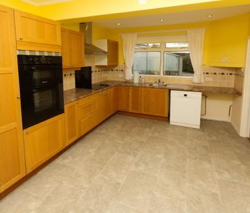 11 Ballycastle Road, Newtownards, BT22 2AT - Photo 1