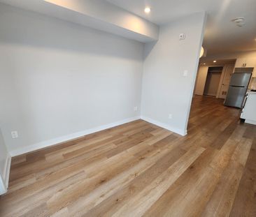 689 Churchill Avenue North - 302 - Photo 6