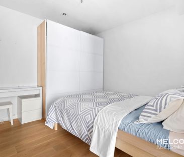 FURNISHED 2-BEDROOM AT QV - Photo 3