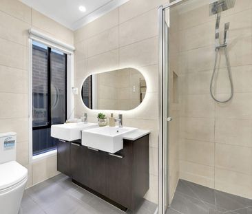 Stunning Family Home - Photo 4