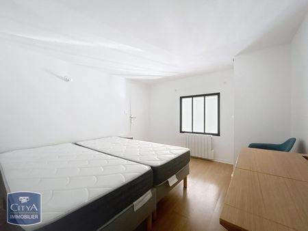 Location Appartement 4 pièces 68m² LYON 3ème - Photo 4