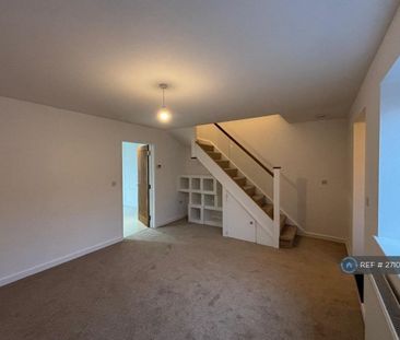 3 bedroom terraced house to rent - Photo 2