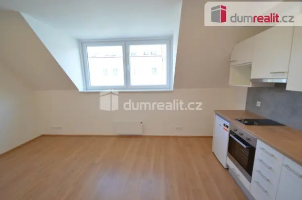 Pronájem bytu 1+kk 30 m - Photo 1