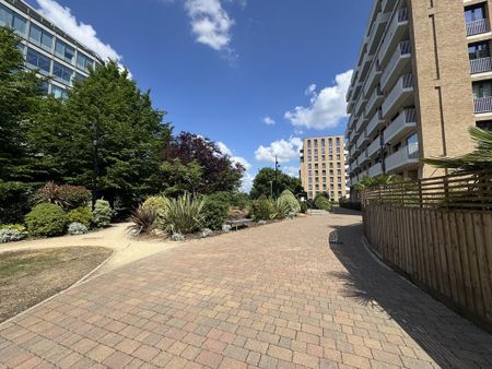 2 bedroom apartment to rent - Photo 5