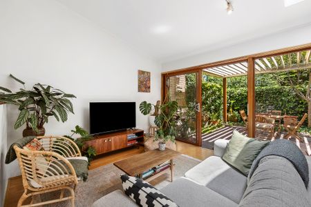 48 Bungonia Street, Narrabundah. - Photo 4