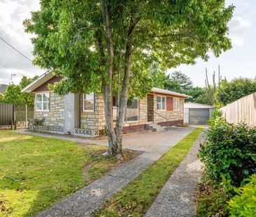 Cosy 3-Bed Character Home in Quiet Cul-de-sac! - Photo 5