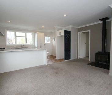 Three Bedrooms in West Melton - Photo 5